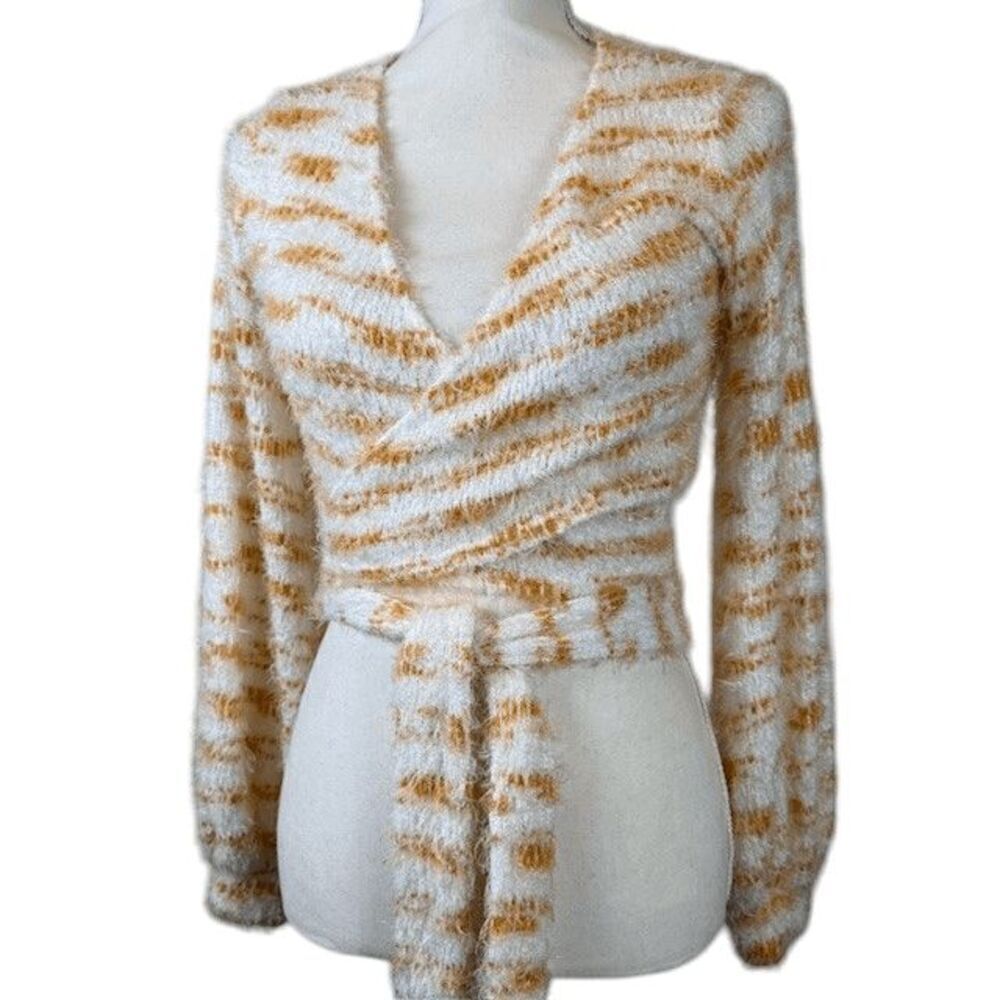 Blue Blush Soft Eyelash Knit Stretch Wrap Cardigan Sweater White Rust Size Small
